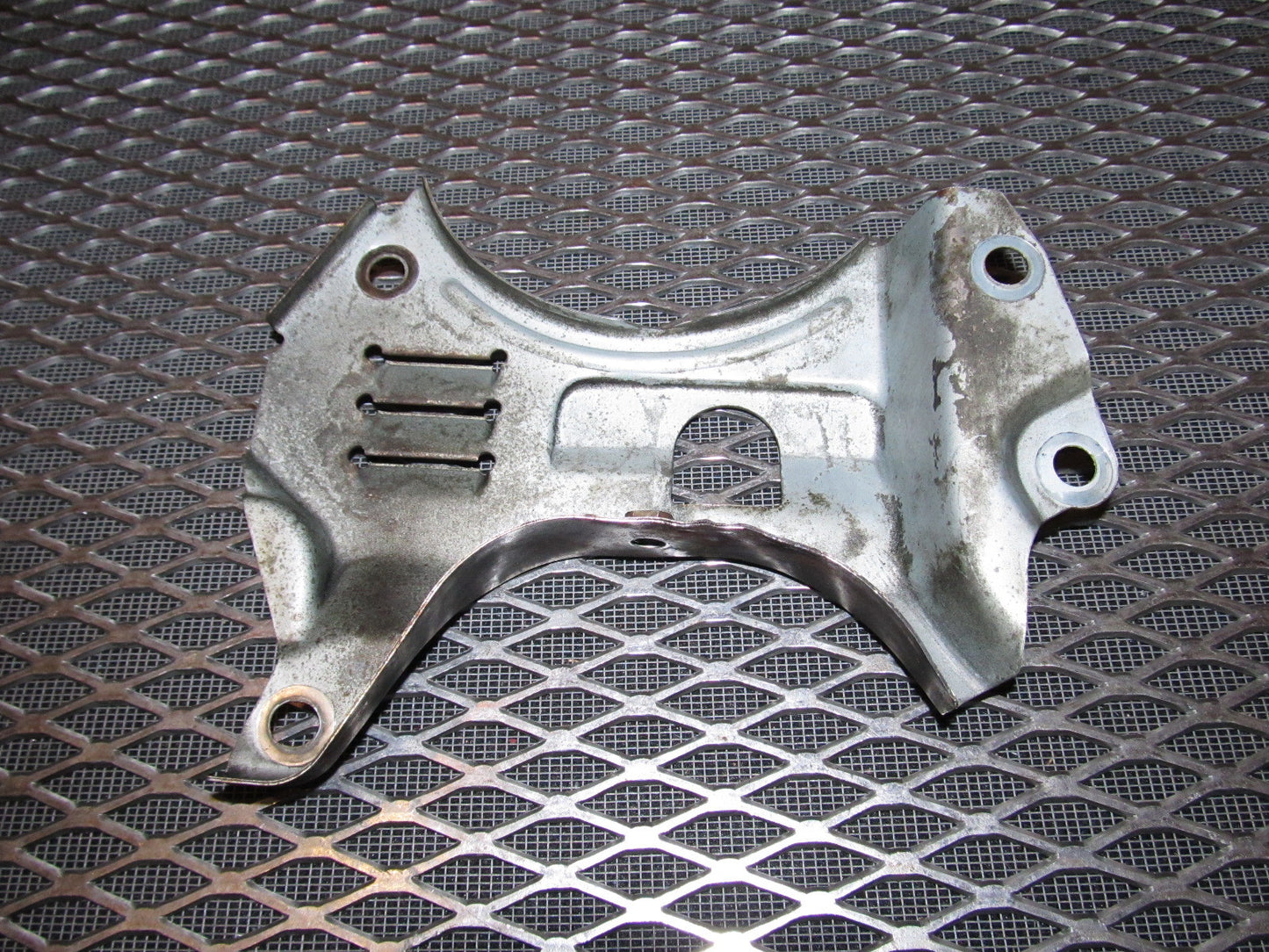94 95 96 97 Mitsubishi 3000GT Engine Center Timing Belt Rear Cover