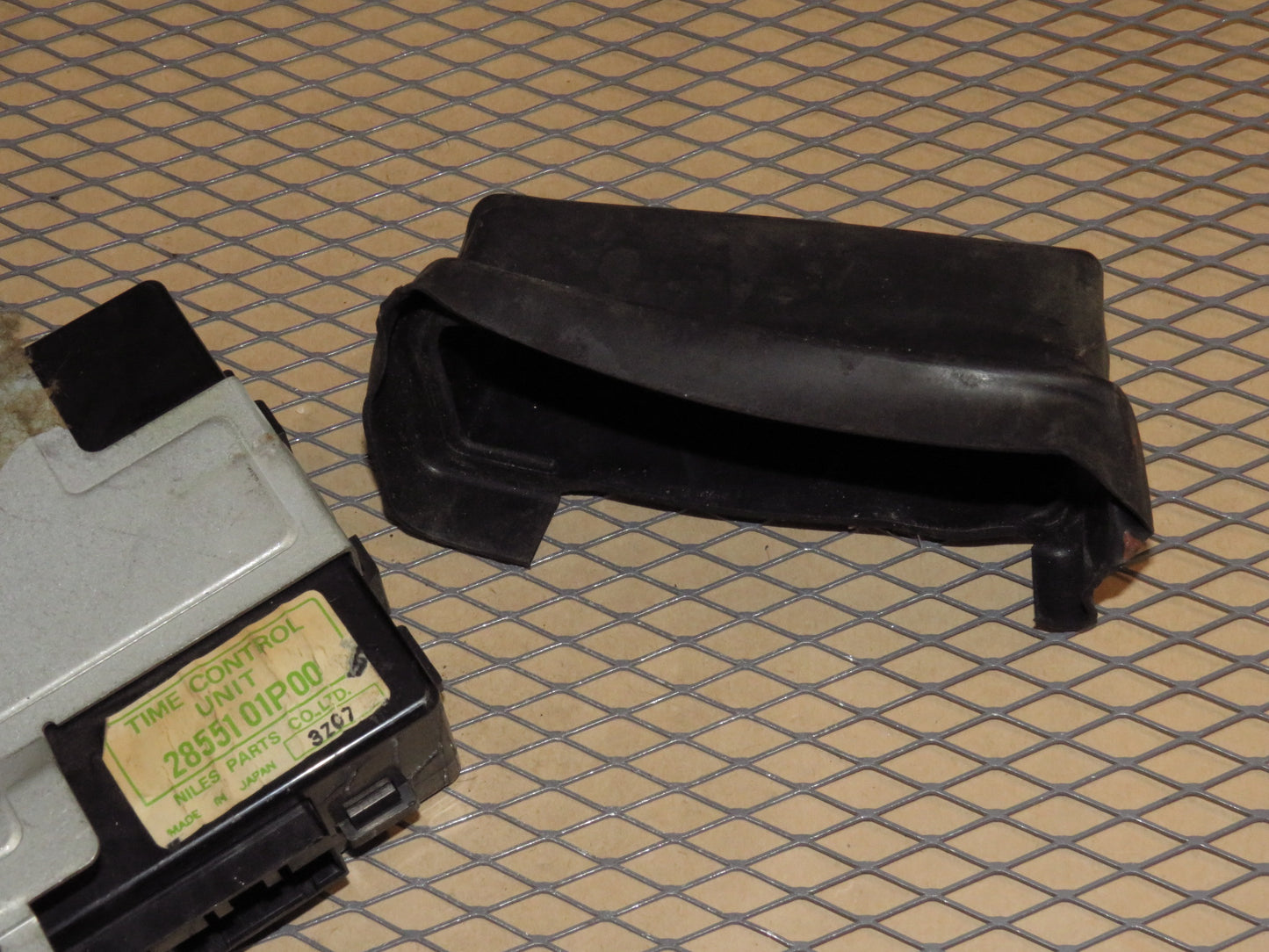 84 85 86 Nissan 300zx OEM Timer Control Unit 28551 01P00