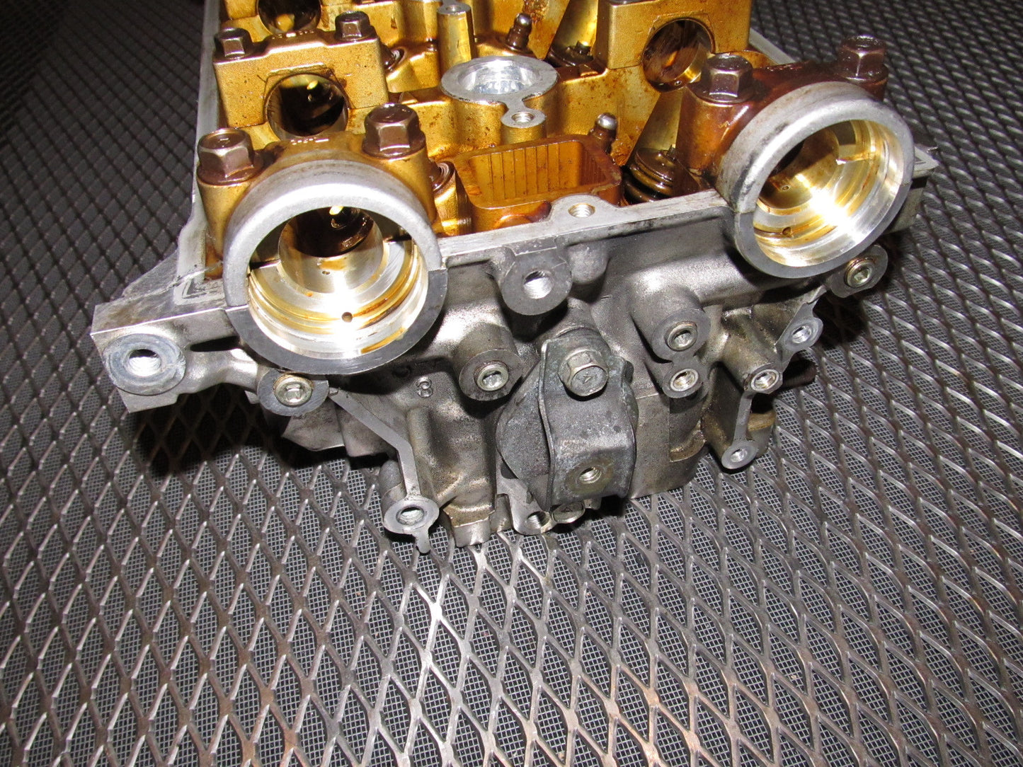 94 95 96 97 Mitsubishi 3000GT Rear Engine Cylinder Head
