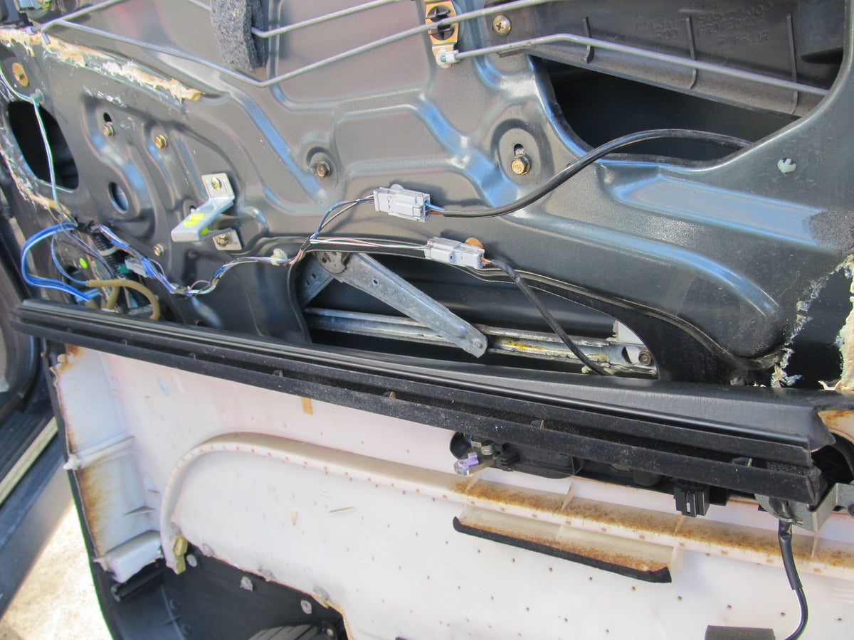 97 98 99 00 01 Honda Prelude OEM Interior Door Panel Upper Window Guide Moulding - Right