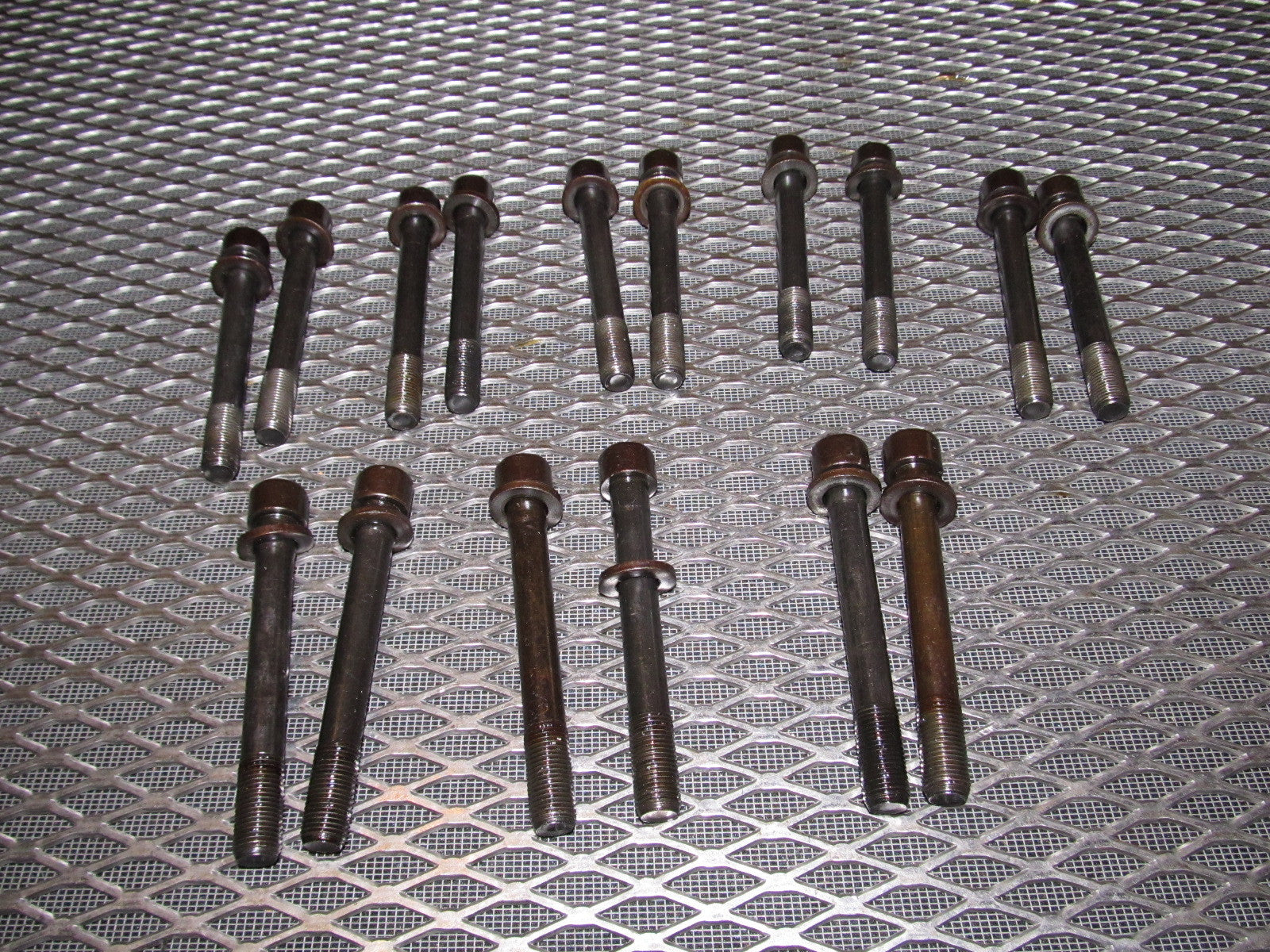 94 95 96 97 Mitsubishi 3000GT Engine Cylinder Head Bolt Set