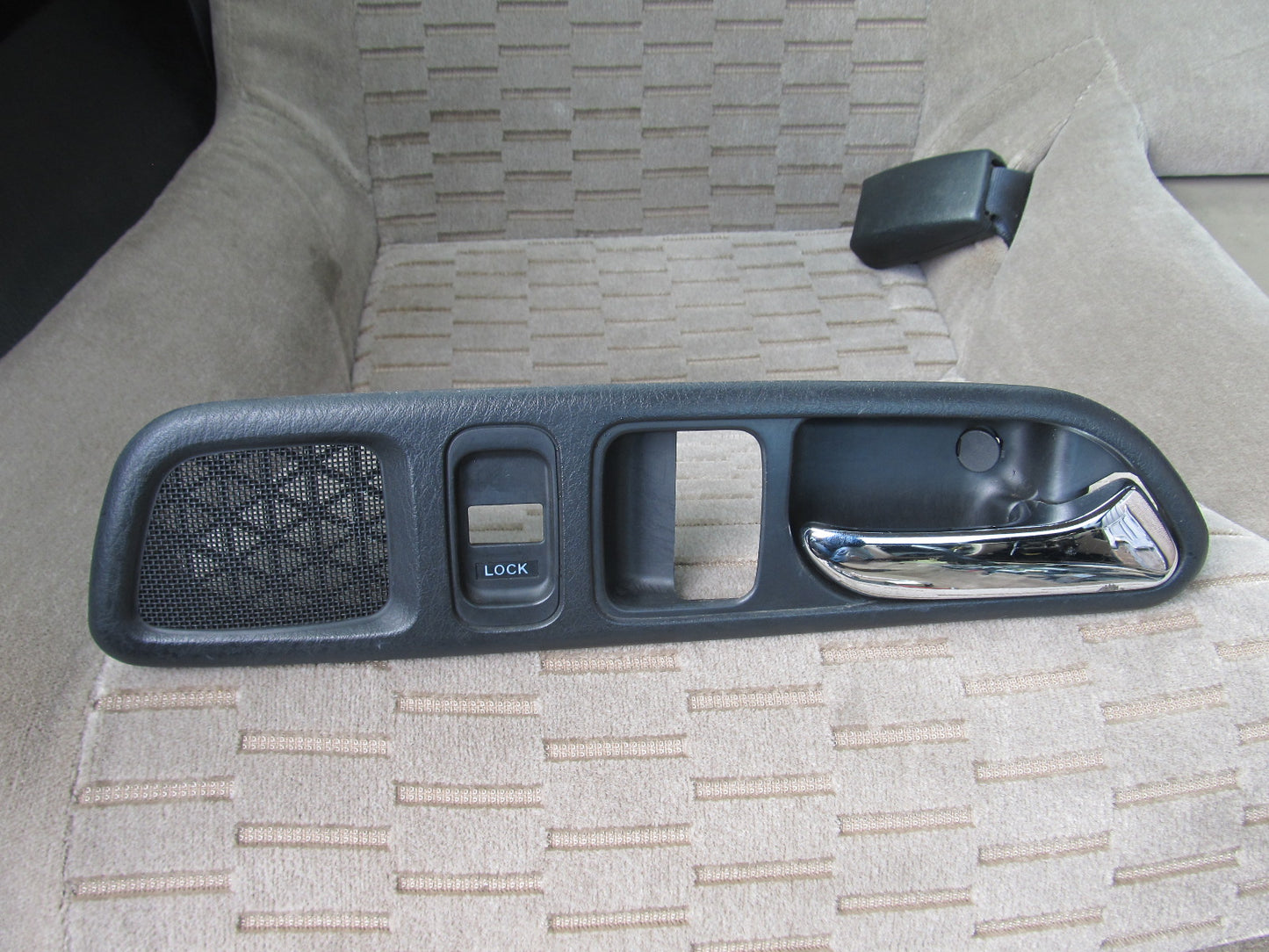 97 98 99 00 01 Honda Prelude OEM Interior Door Handle & Bezel Trim Cover - Right