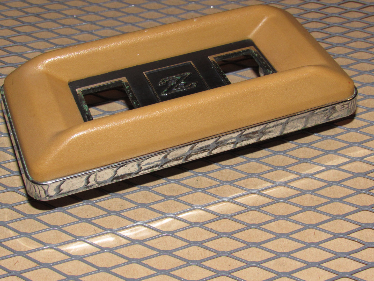 79 80 81 82 83 Datsun 280zx OEM Power Window Switch Bezel Cover Trim - left