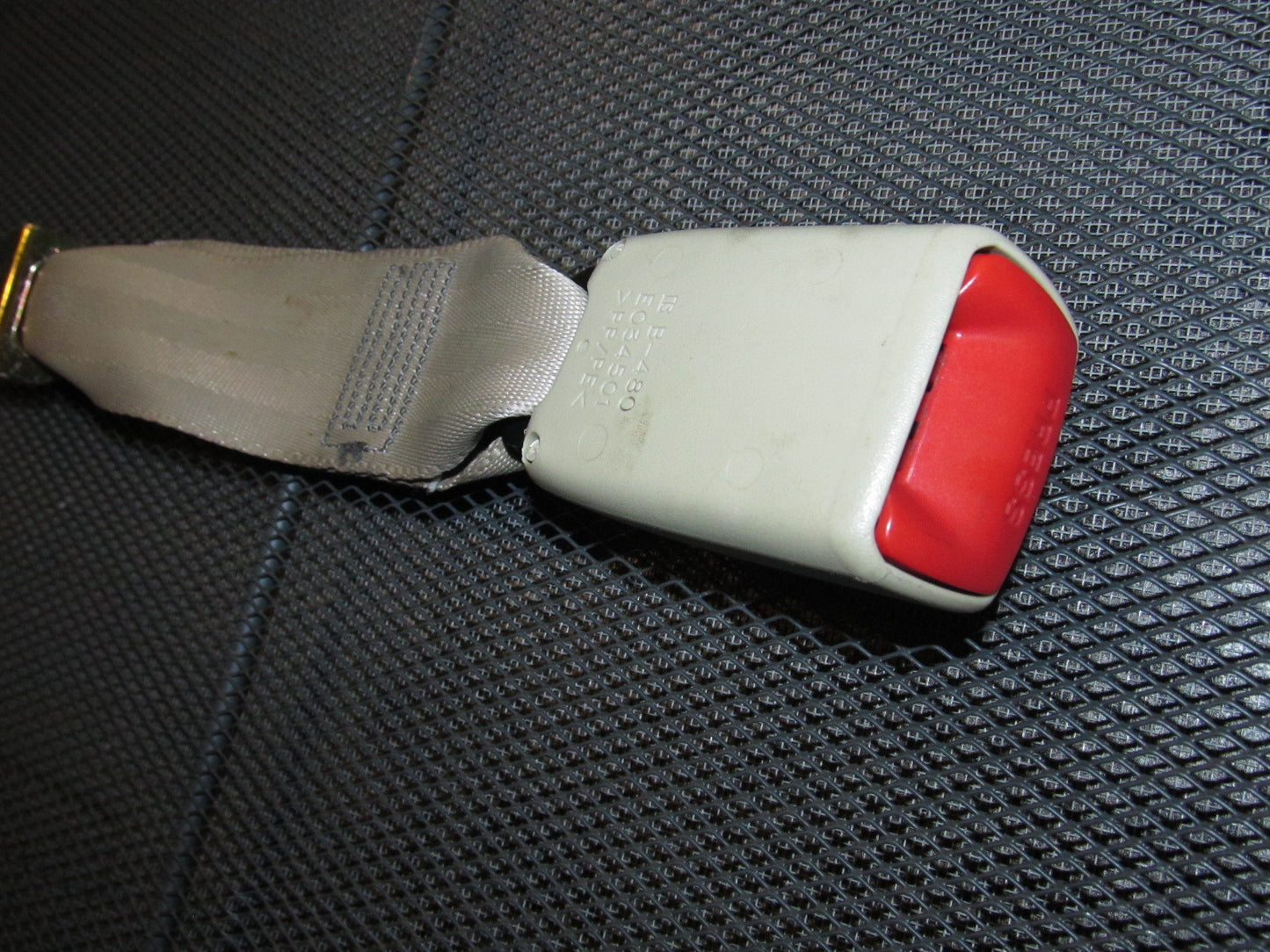 03 04 Infiniti G35 OEM Sedan Seat Belt Buckle Receiver - Rear Left