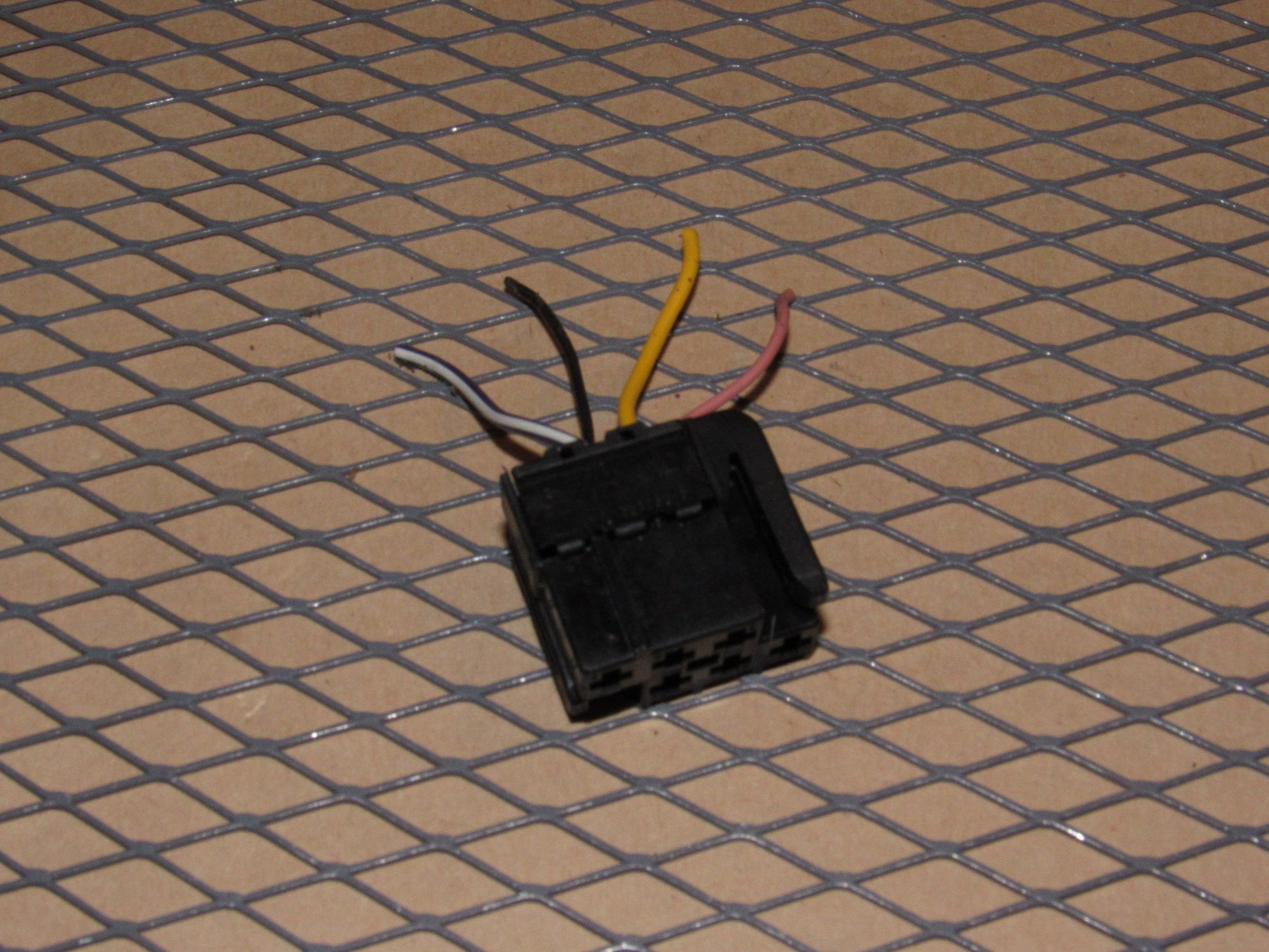 98 99 00 Volvo S70 OEM Rear Fog Light Switch Pigtail Harness