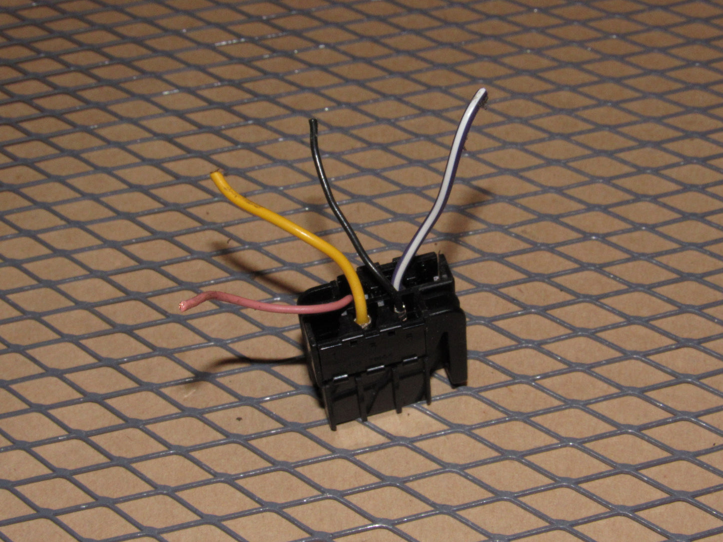 98 99 00 Volvo S70 OEM Rear Fog Light Switch Pigtail Harness