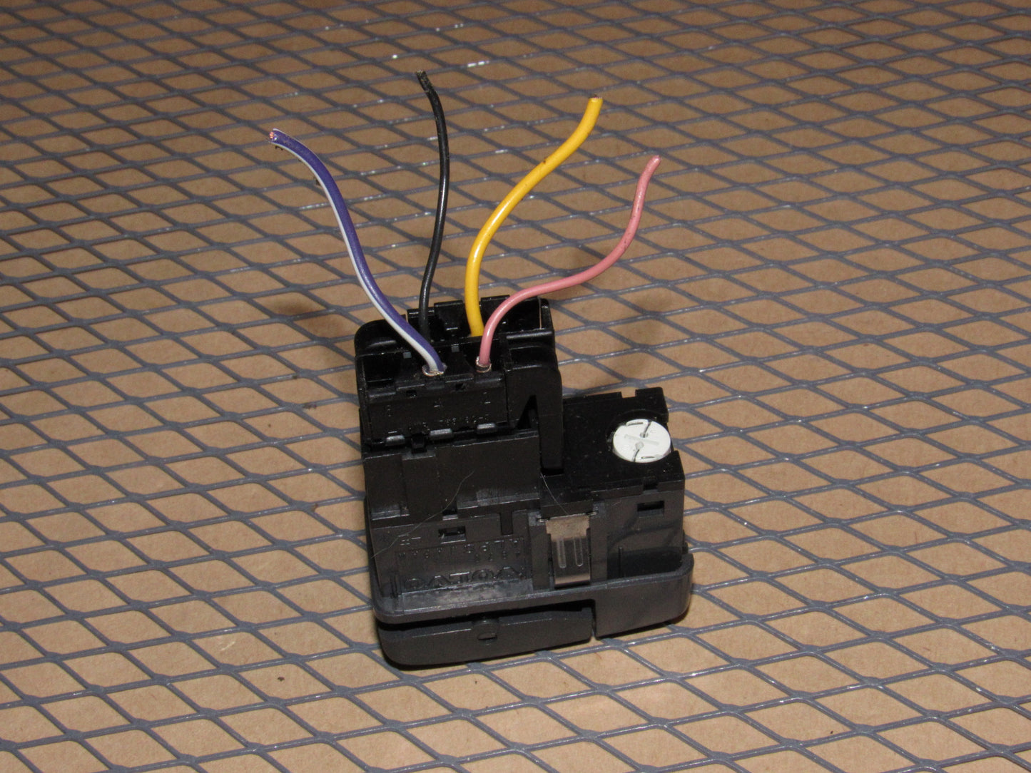98 99 00 Volvo S70 OEM Rear Fog Light Switch Pigtail Harness