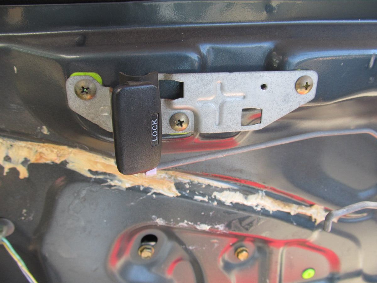97 98 99 00 01 Honda Prelude OEM Interior Door Lock Switch - Right