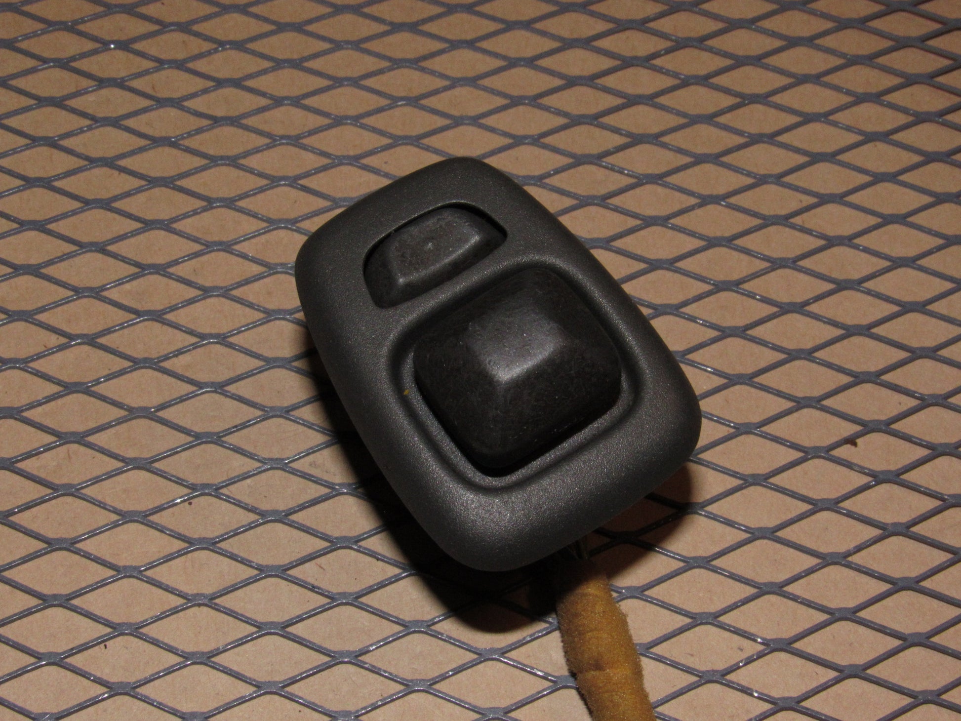 98 99 00 Volvo S70 OEM Power Mirror Switch