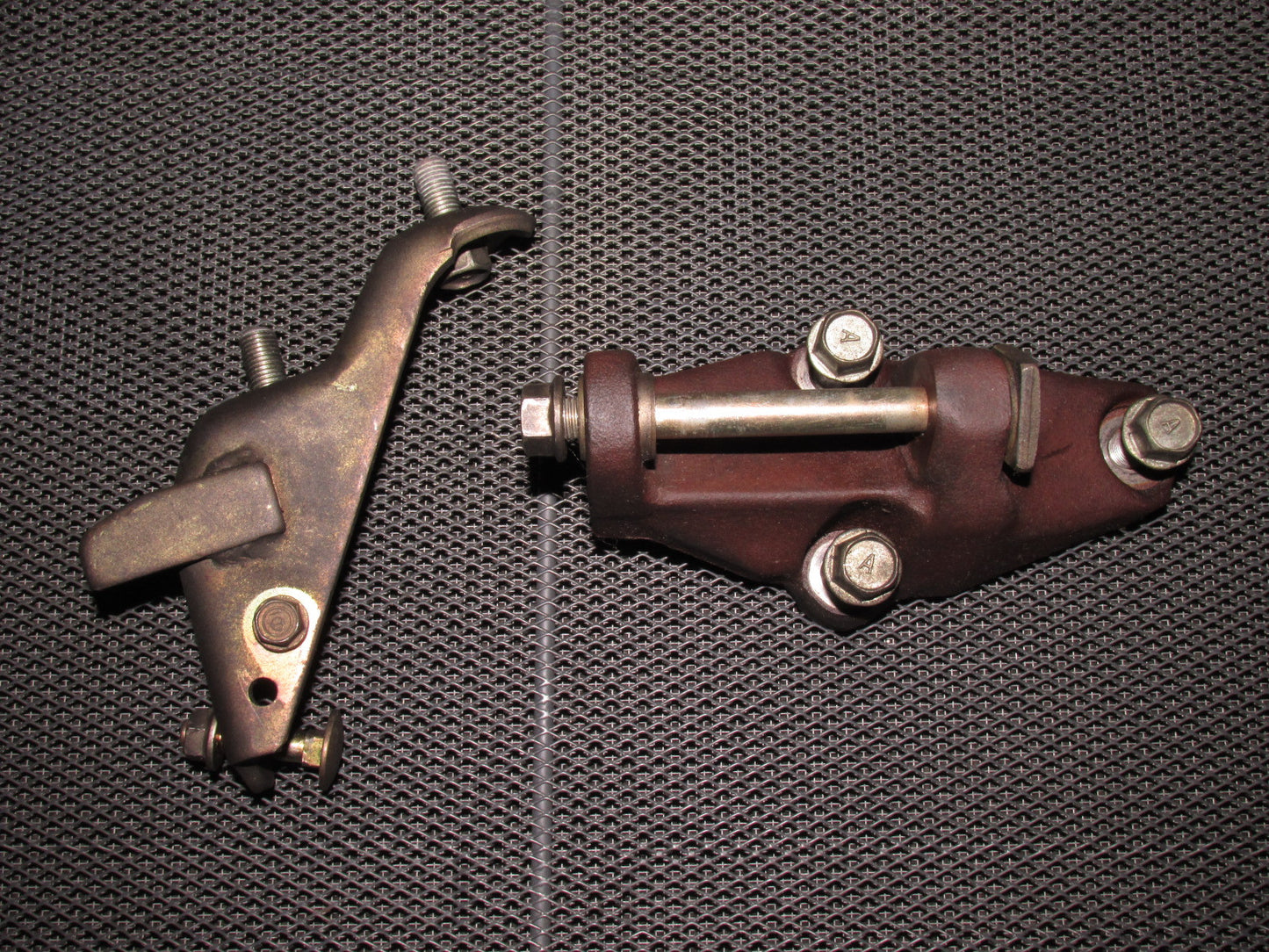 94 95 96 97 98 99 00 01 Acura Integra OEM B18B1 Alternator Bracket