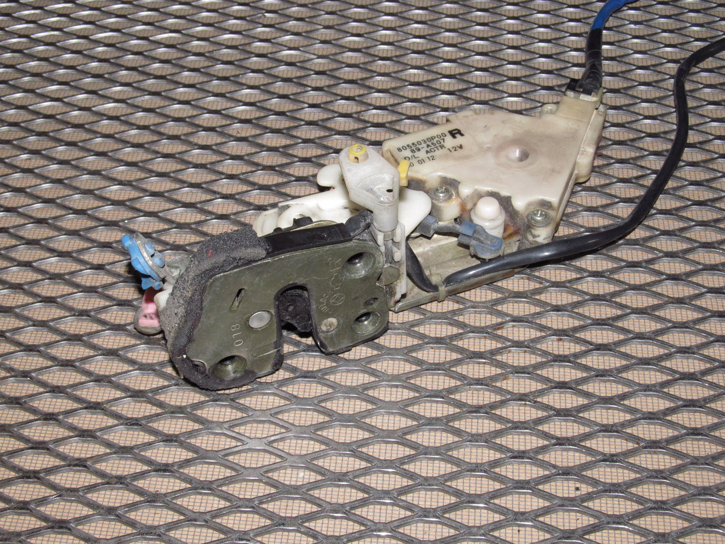 90-96 Nissan 300zx OEM Door Latch - 2+0 - Right