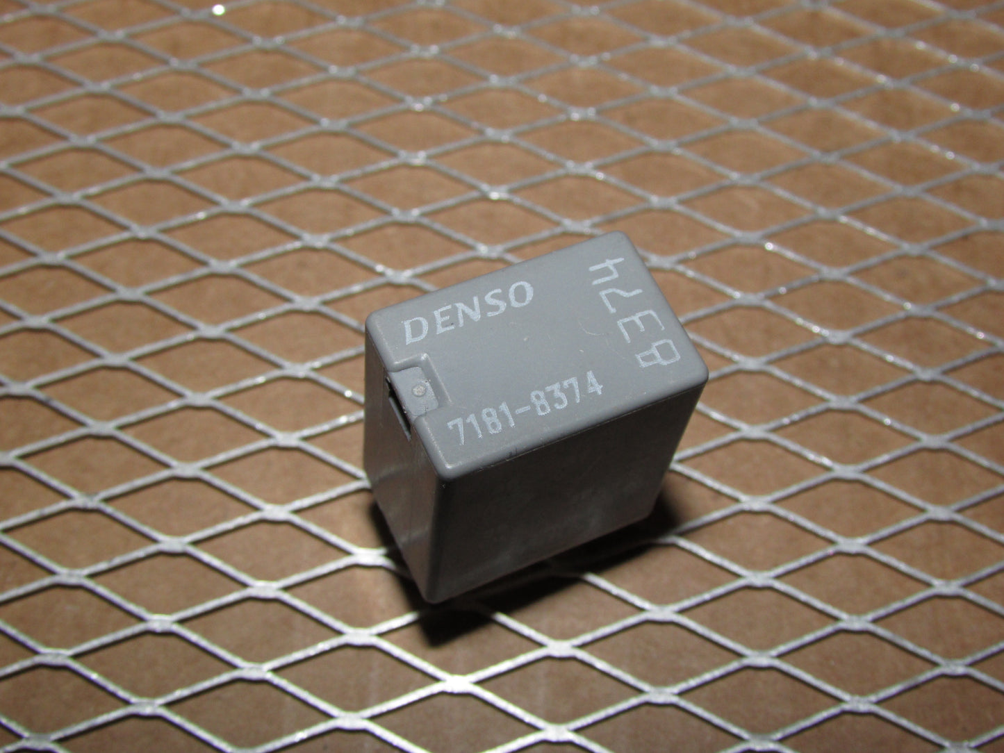 GM Relay 8374 / 7181-8374