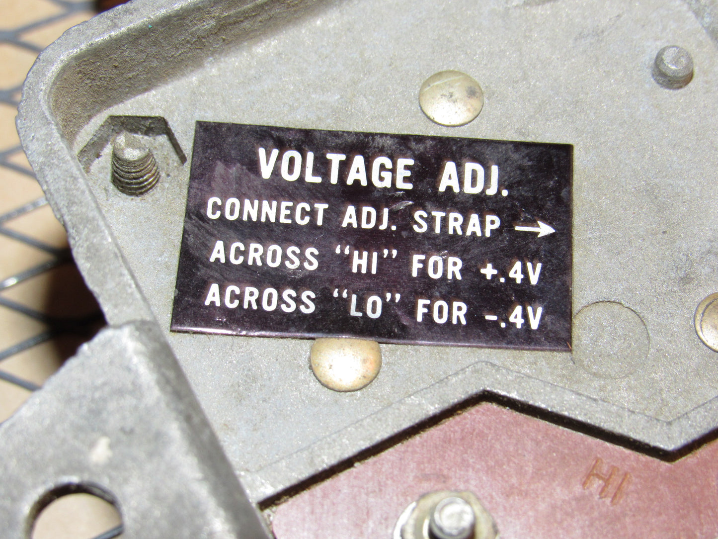 77-95 Mercedes Benz T1 Van OEM Voltage Regulator TVR-12-22