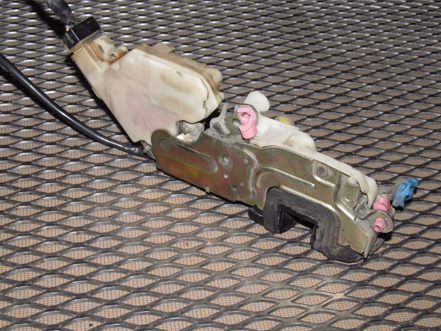 90-96 Nissan 300zx OEM Door Latch - 2+0 - Right