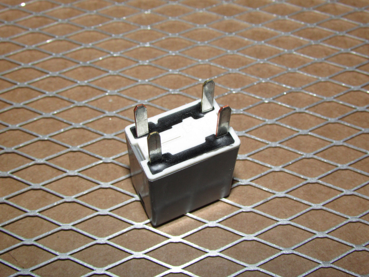 GM Relay 8374 / 7181-8374