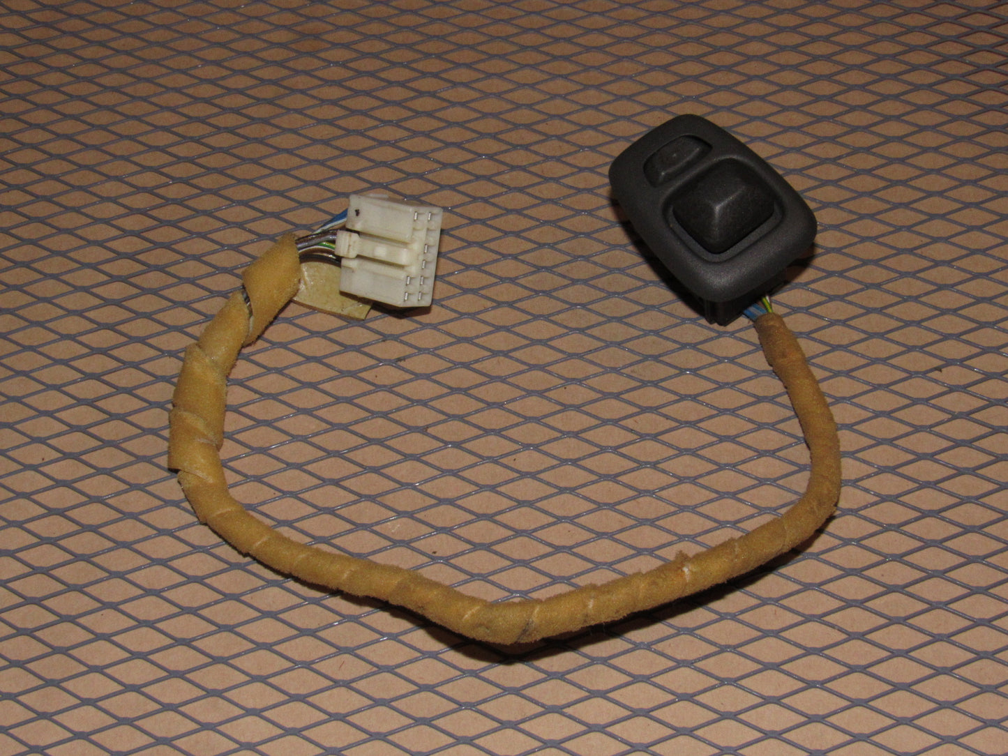98 99 00 Volvo S70 OEM Power Mirror Switch