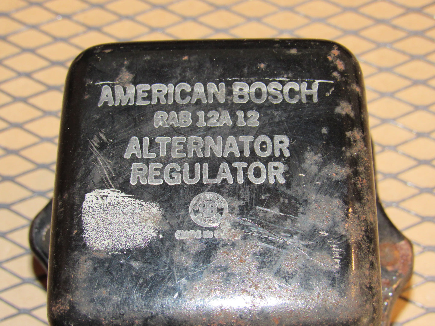 77-95 Mercedes Benz T1 Van OEM Alternator Voltage Regulator RAB 12A 12