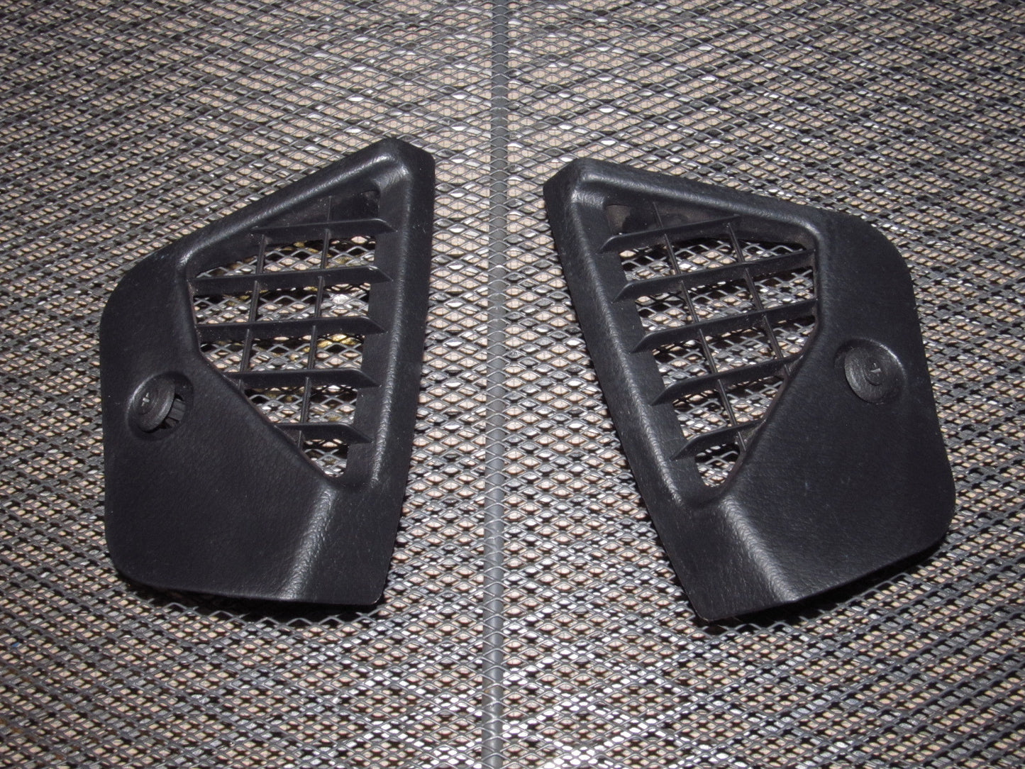 90 91 92 93 Acura Integra OEM Dash A/C Heater Side Air Vent - Set