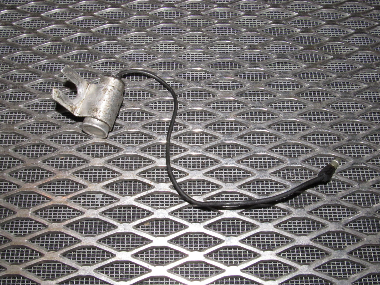 84 85 Mazda RX7 OEM Engine Condenser Relay