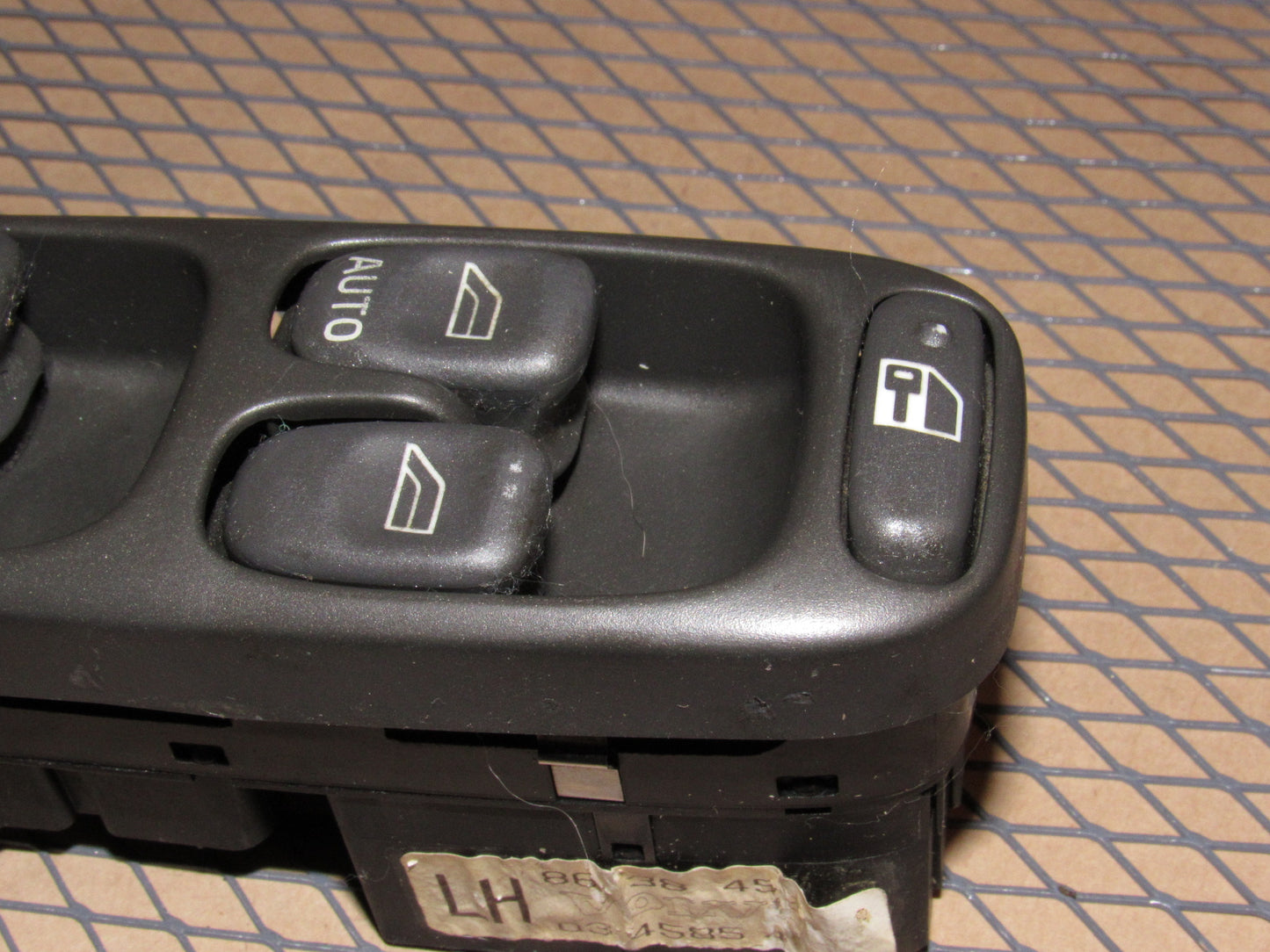 98 99 00 Volvo S70 OEM Front Master Window Switch - Left