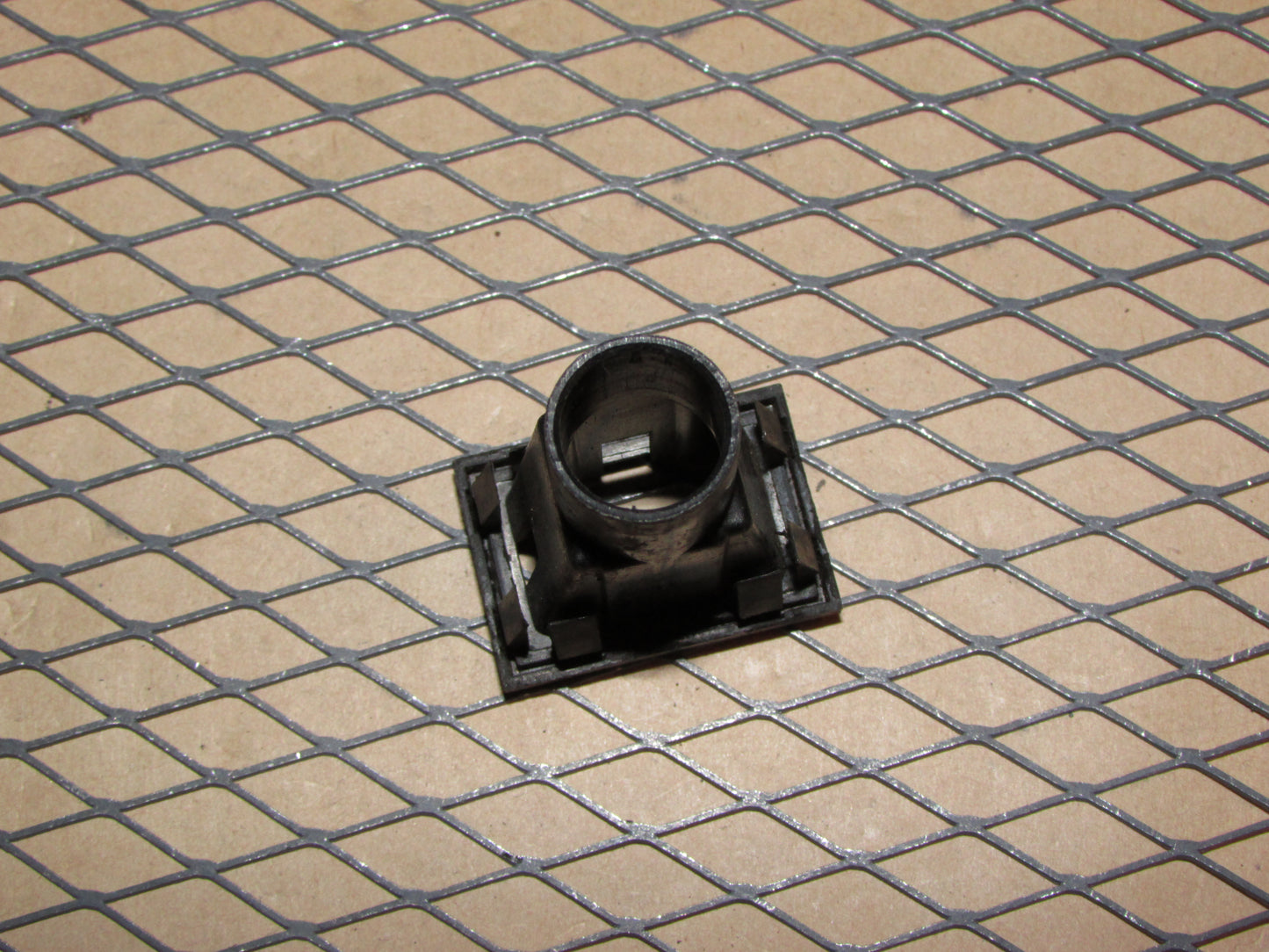 77-95 Mercedes Benz T1 Van OEM Interior Dash Indicator Light Lamp Housing