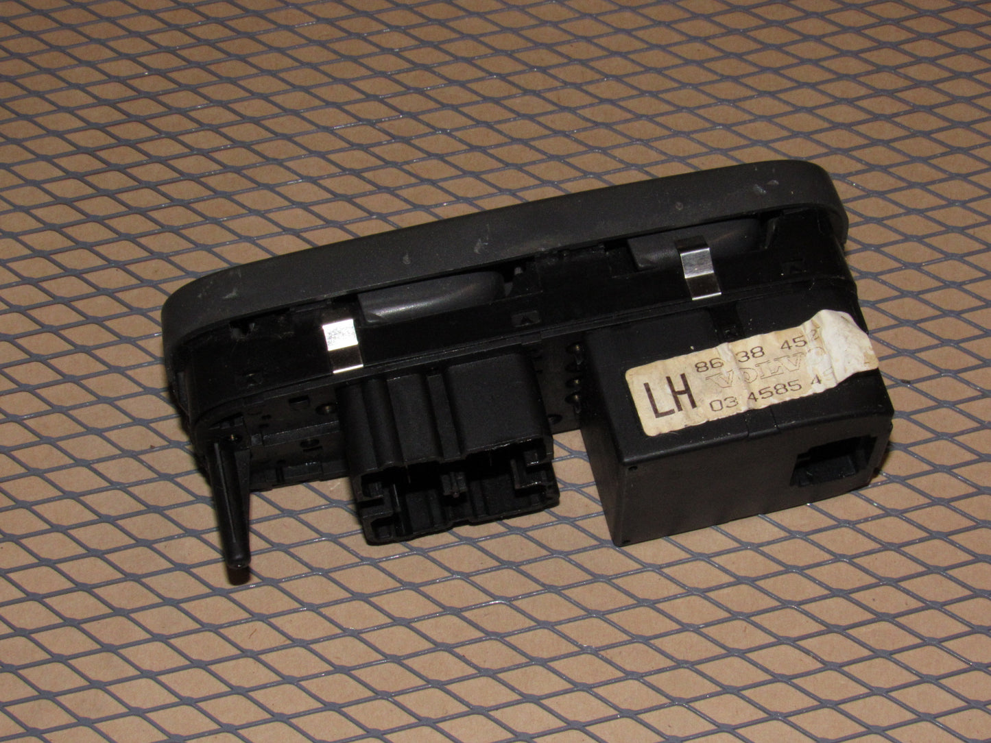 98 99 00 Volvo S70 OEM Front Master Window Switch - Left