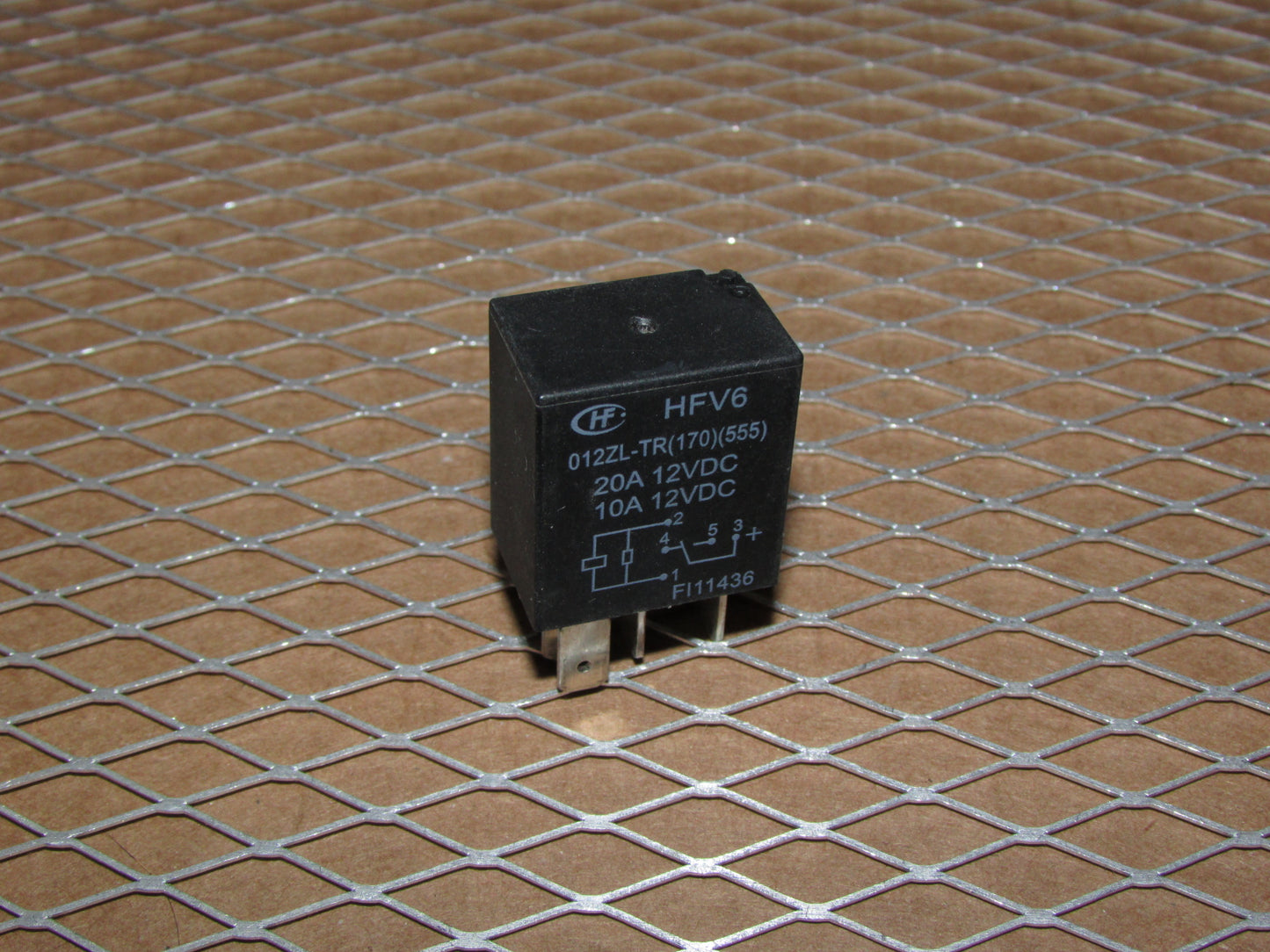Universal Relay HFV6 / 012ZL-TR
