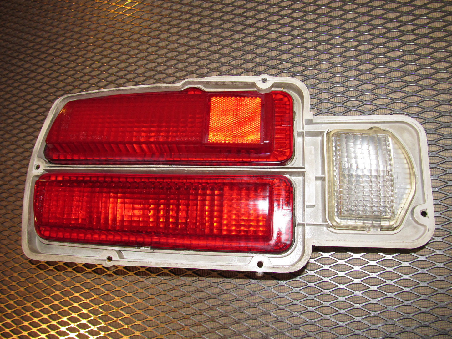 74 75 76 77 78 Datsun 260z 280z OEM Tail Light - Left