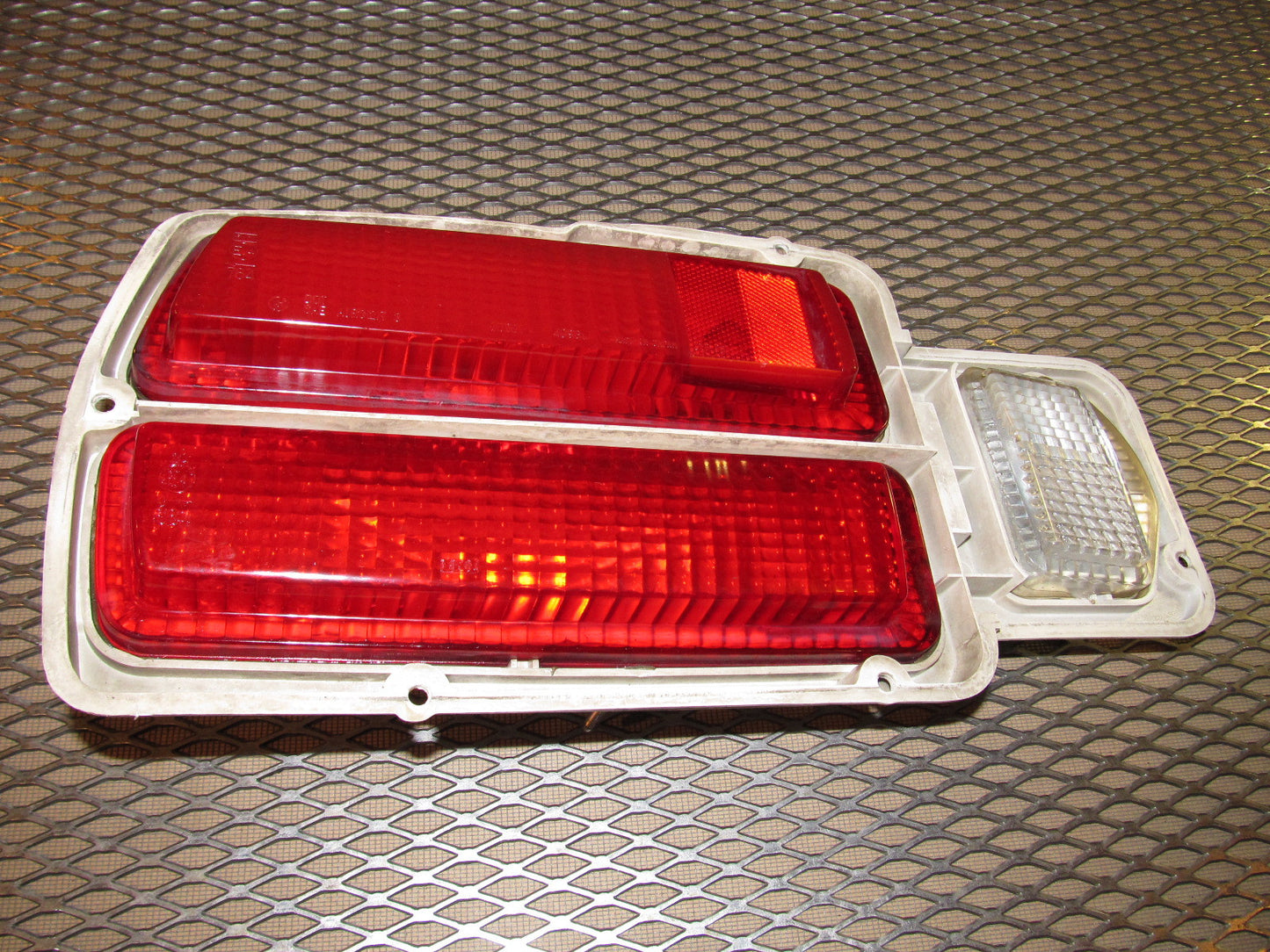 74 75 76 77 78 Datsun 260z 280z OEM Tail Light - Left
