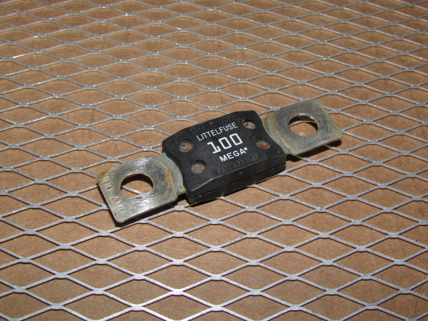 Universal Fuse 100 Mega