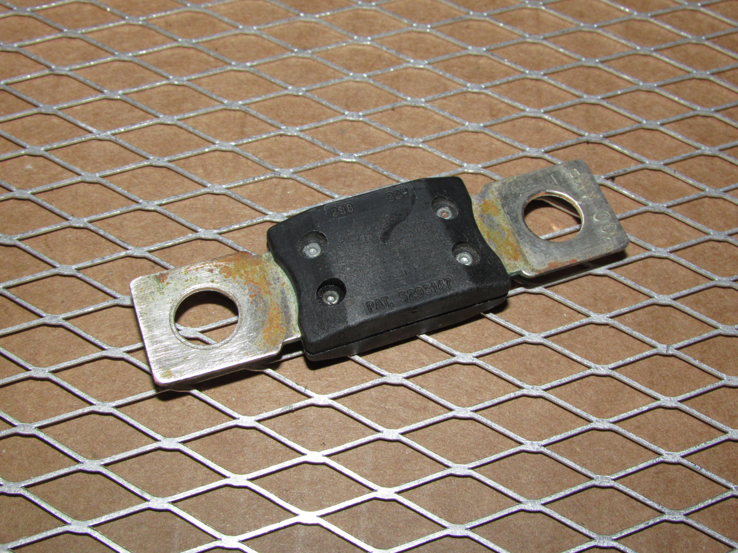 Universal Fuse 100 Mega