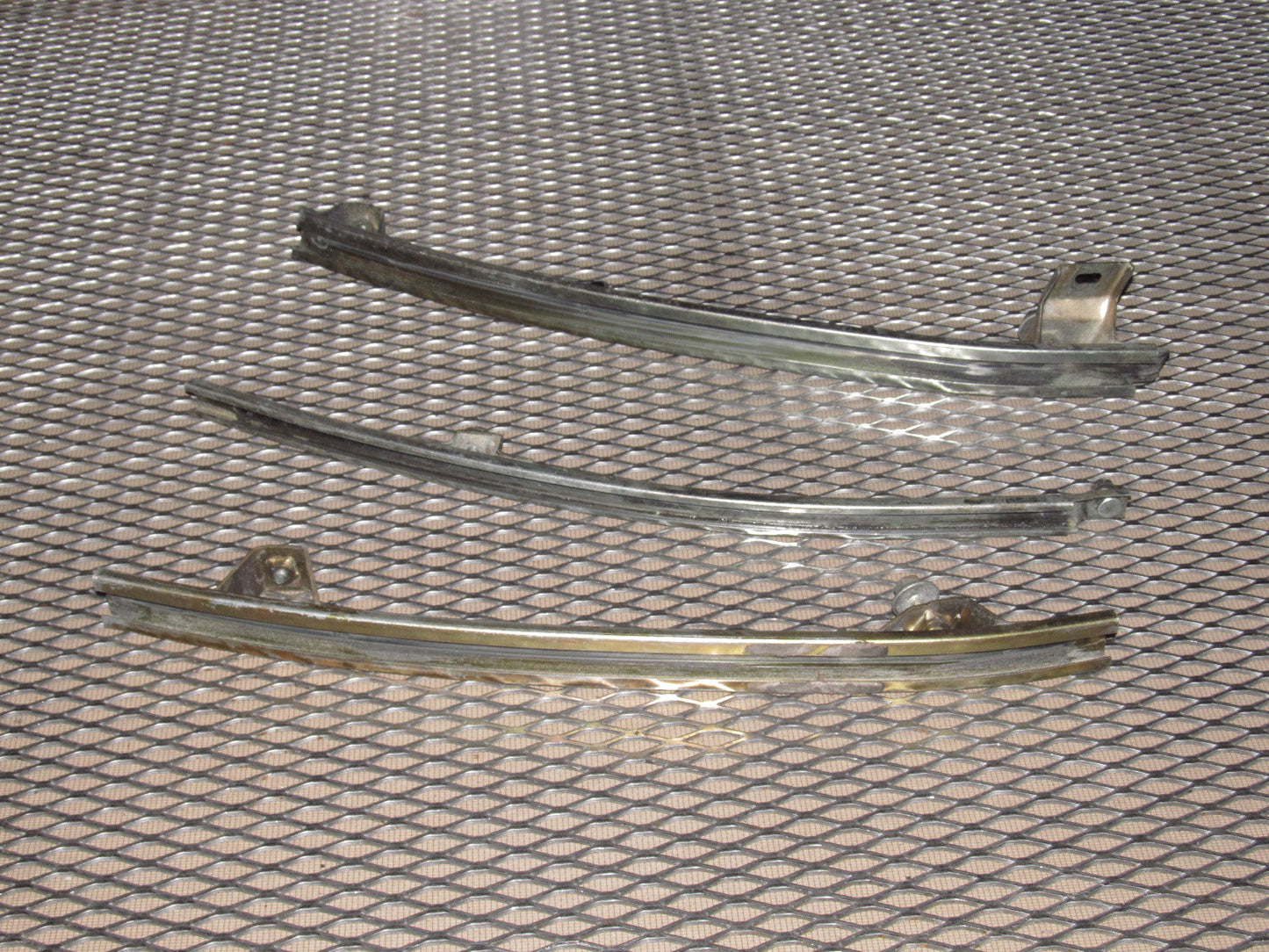90-96 Nissan 300zx OEM Window Guide Regulator - 2+0 - Right90-96 Nissan 300zx OEM Window Guide Regulator - 2+0 - Right
