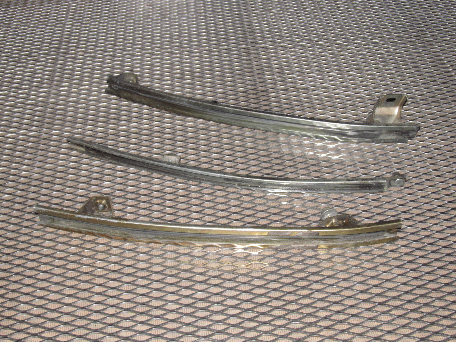 90-96 Nissan 300zx OEM Window Guide Regulator - 2+0 - Right90-96 Nissan 300zx OEM Window Guide Regulator - 2+0 - Right