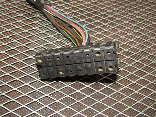 86-93 Mercedes Benz 300E OEM Turn Signal Flasher Relay Pigtail Harness
