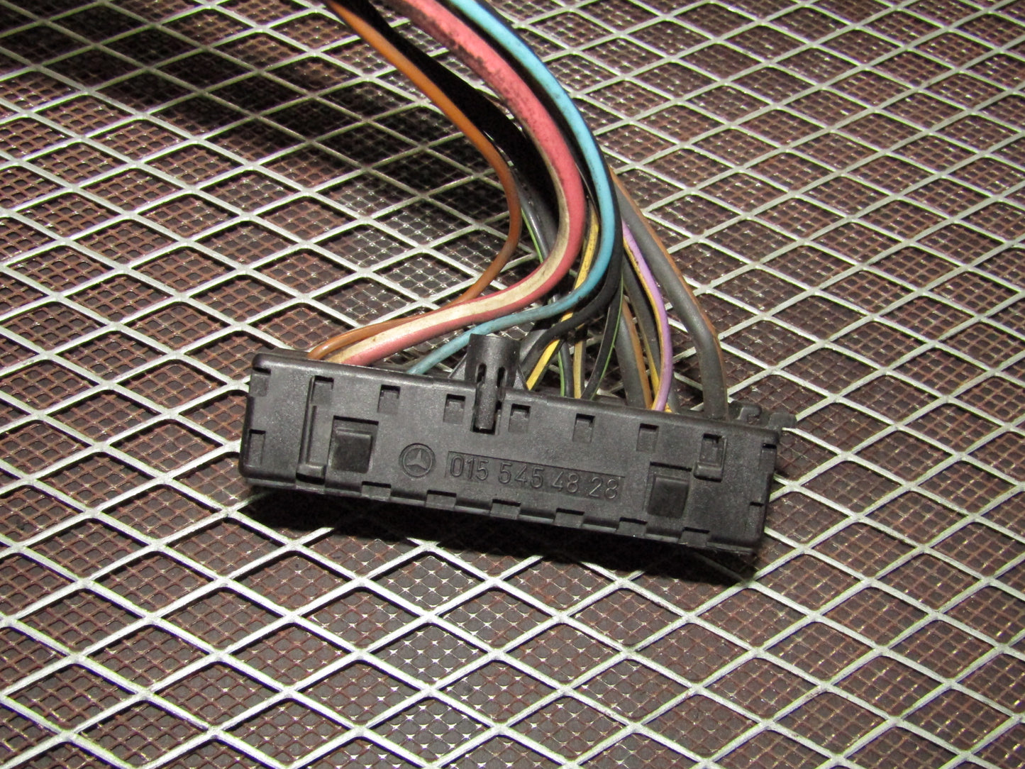 86-93 Mercedes Benz 300E OEM Turn Signal Flasher Relay Pigtail Harness