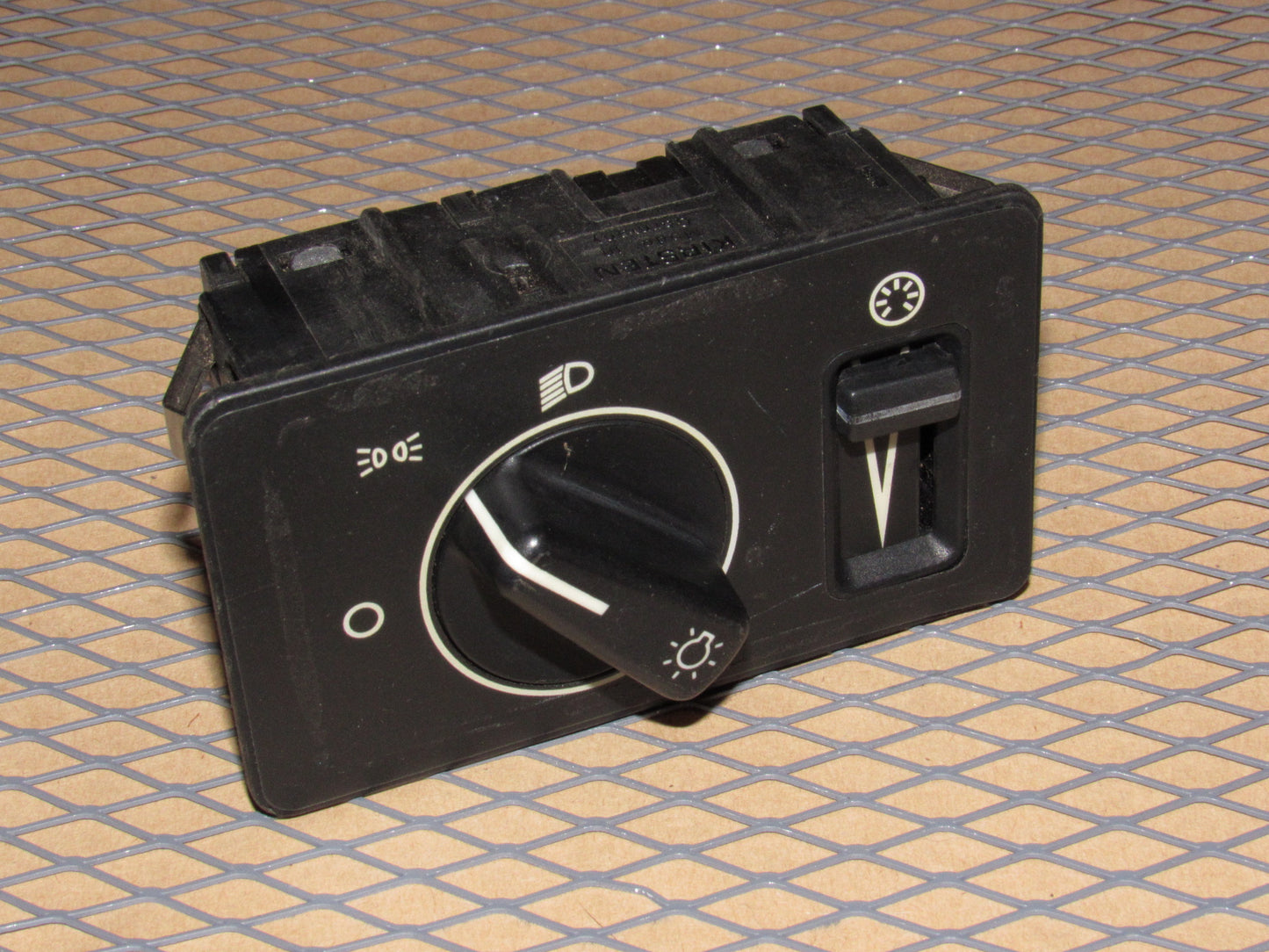 88 89 90 Volvo 760 OEM Headlight & Dash Light illumination Dimmer Switch