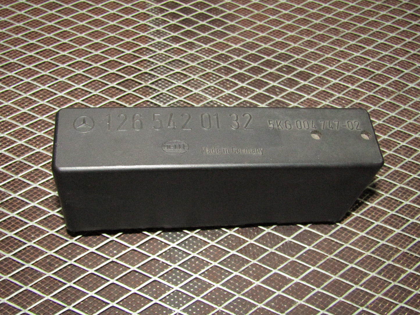 86-93 Mercedes Benz 300E OEM Light Control Relay Module 126 542 01 32