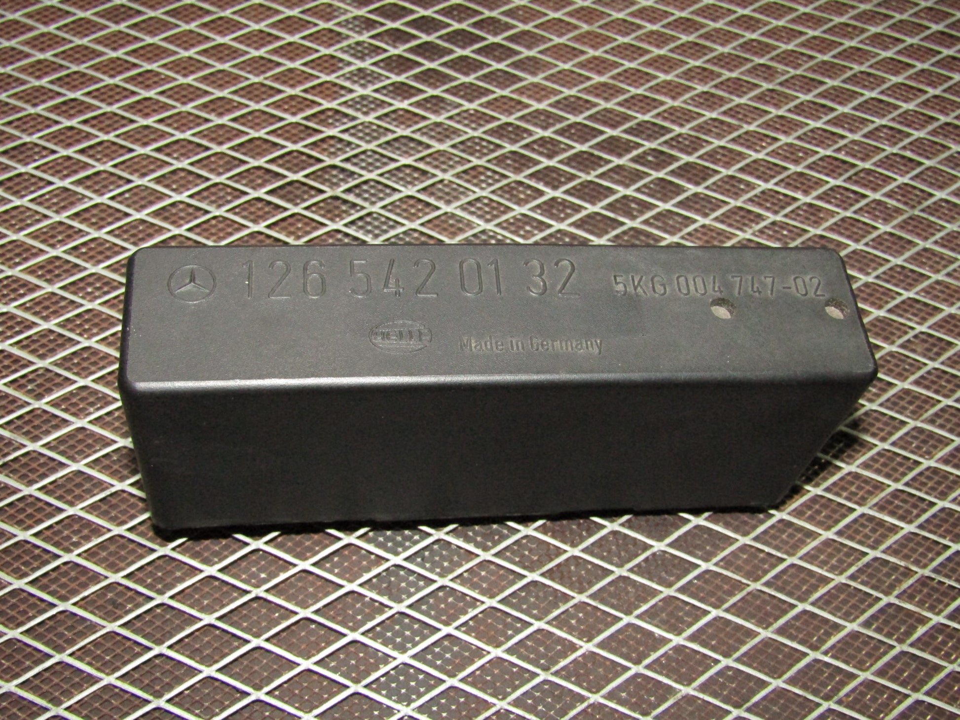 86-93 Mercedes Benz 300E OEM Light Control Relay Module 126 542 01 32