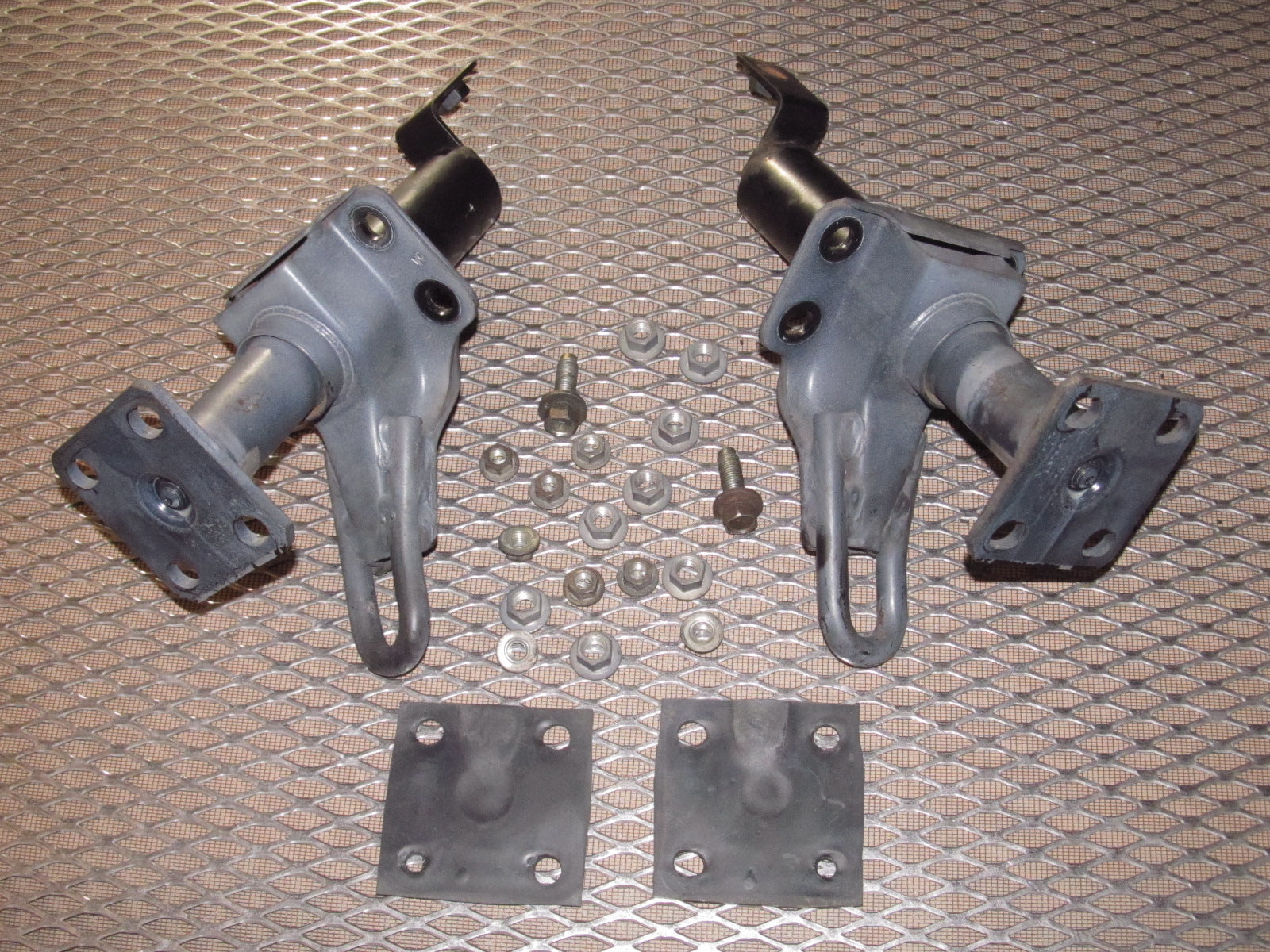 79 80 Datsun 280zx OEM Rear Bumper Reinforcement Bracket - Set ...