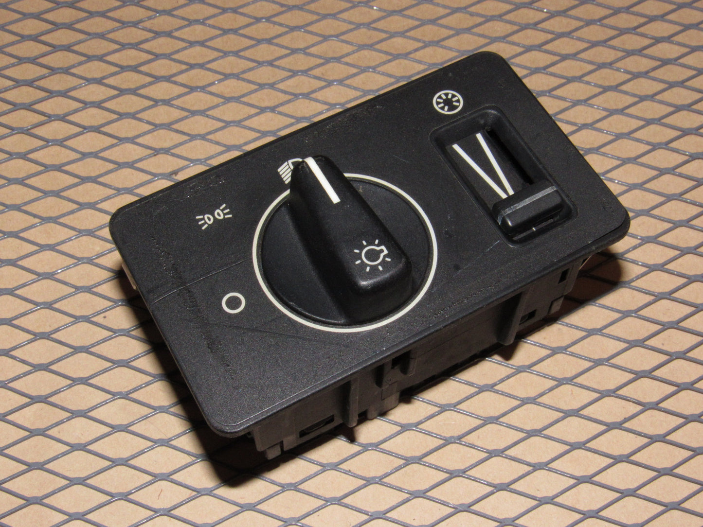 88 89 90 Volvo 760 OEM Headlight & Dash Light illumination Dimmer Switch