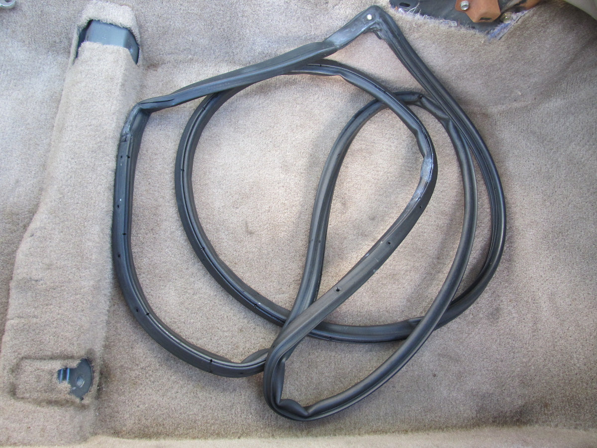 97 98 99 00 01 Honda Prelude OEM Interior Door Weather Stripping Rubber Seal - Right