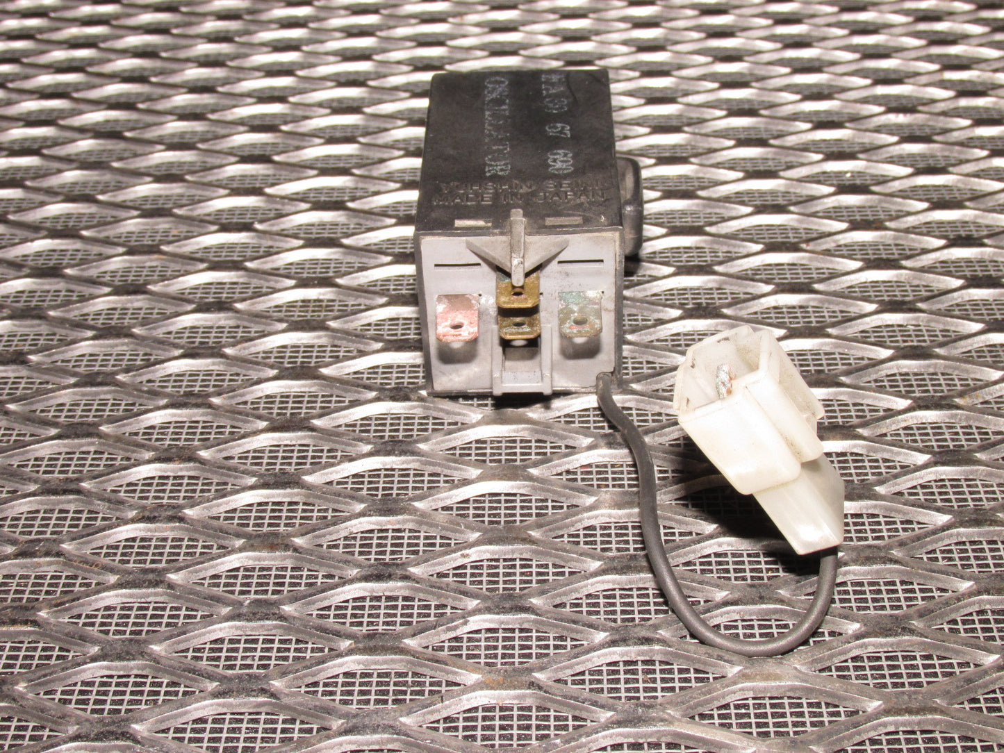 84 85 Mazda RX7 OEM Oscillator Relay