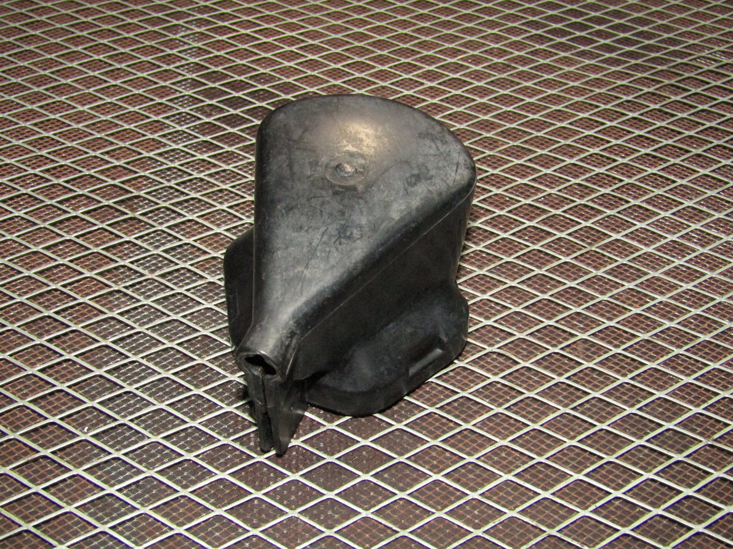 86-93 Mercedes Benz 300E OEM Ignition Coil Cover