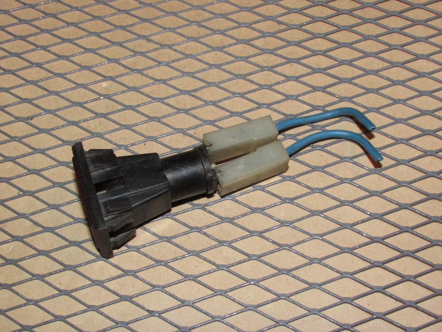 77-95 Mercedes Benz T1 Van OEM Interior Dash Battery Indicator Warning Light Lamp