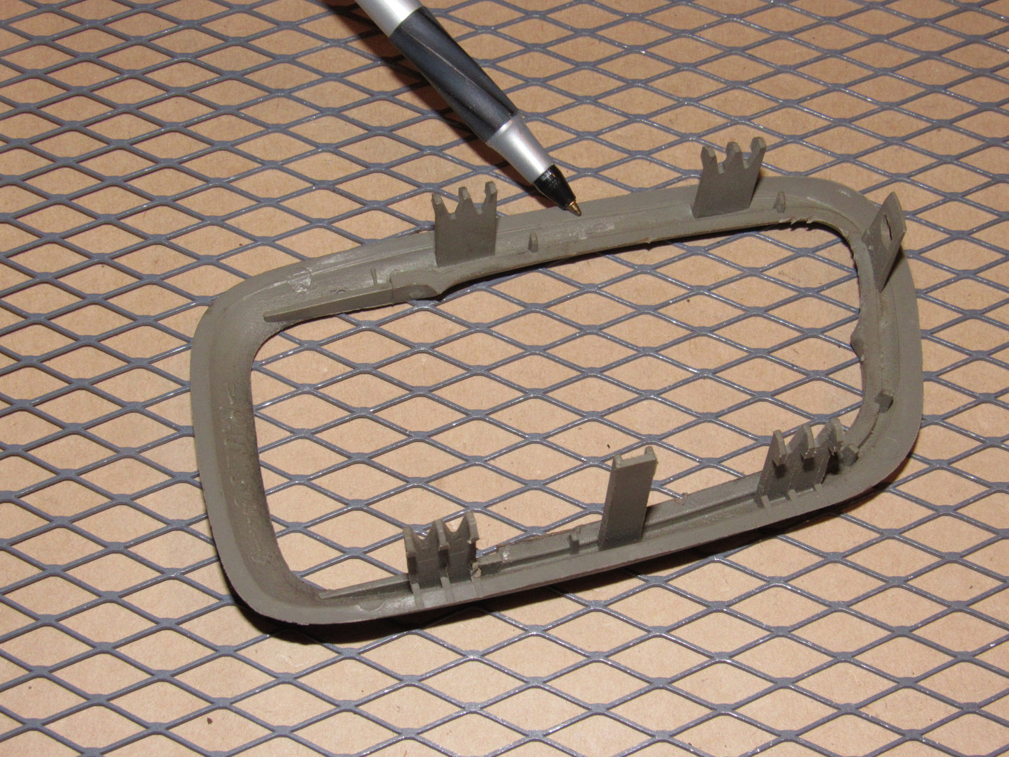 98 99 00 Volvo S70 OEM Front Rear Interior Door Handle Bezel Trim Cover - Right