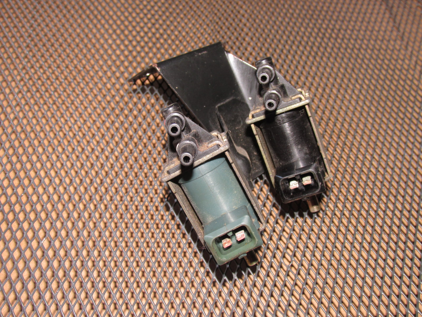 90-96 Nissan 300zx OEM Engine VSV Vacuum Solenoid Switch - Twin Turbo