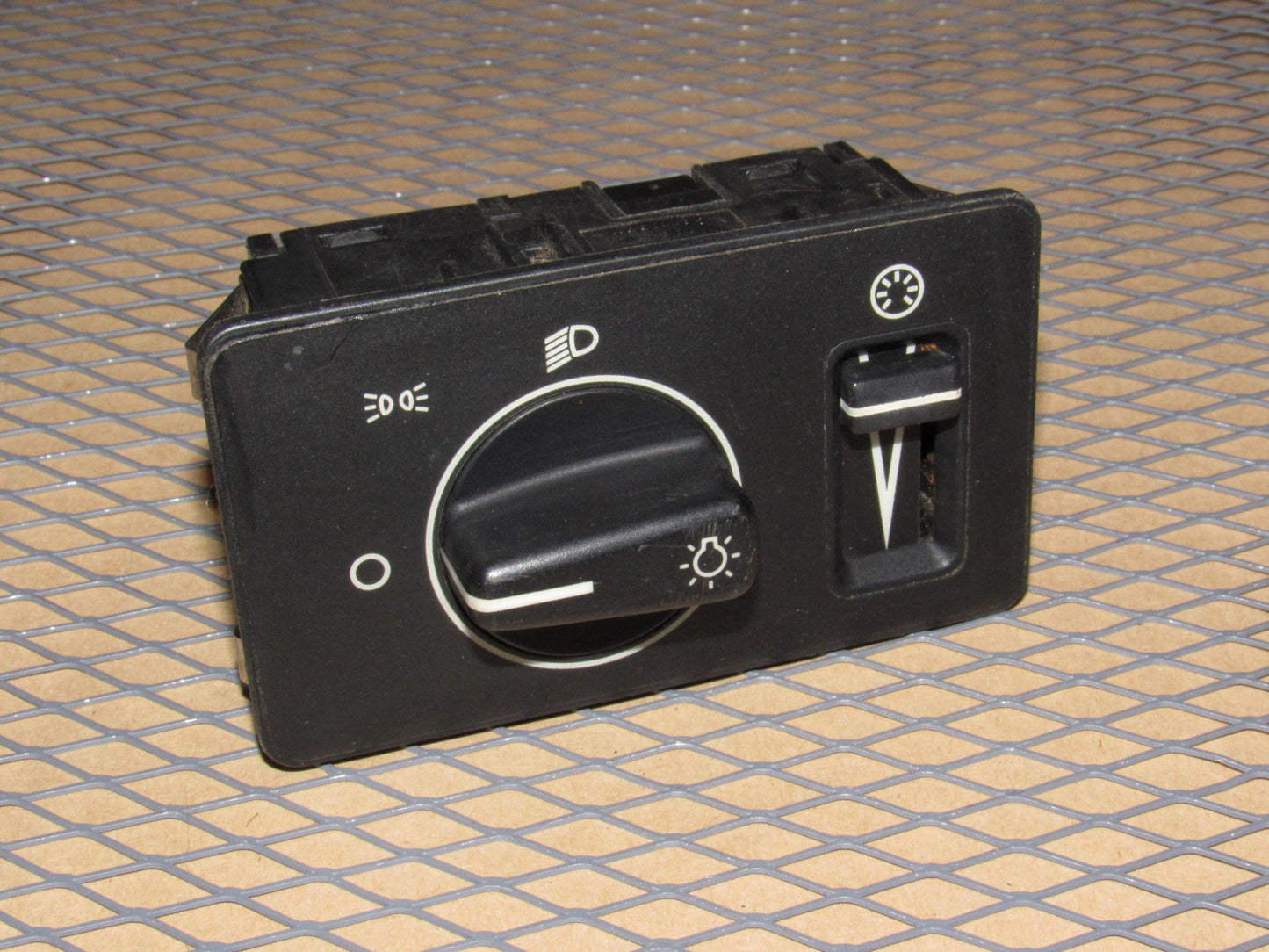 92 93 94 Volvo 960 OEM Headlight & Dash Light illumination Dimmer