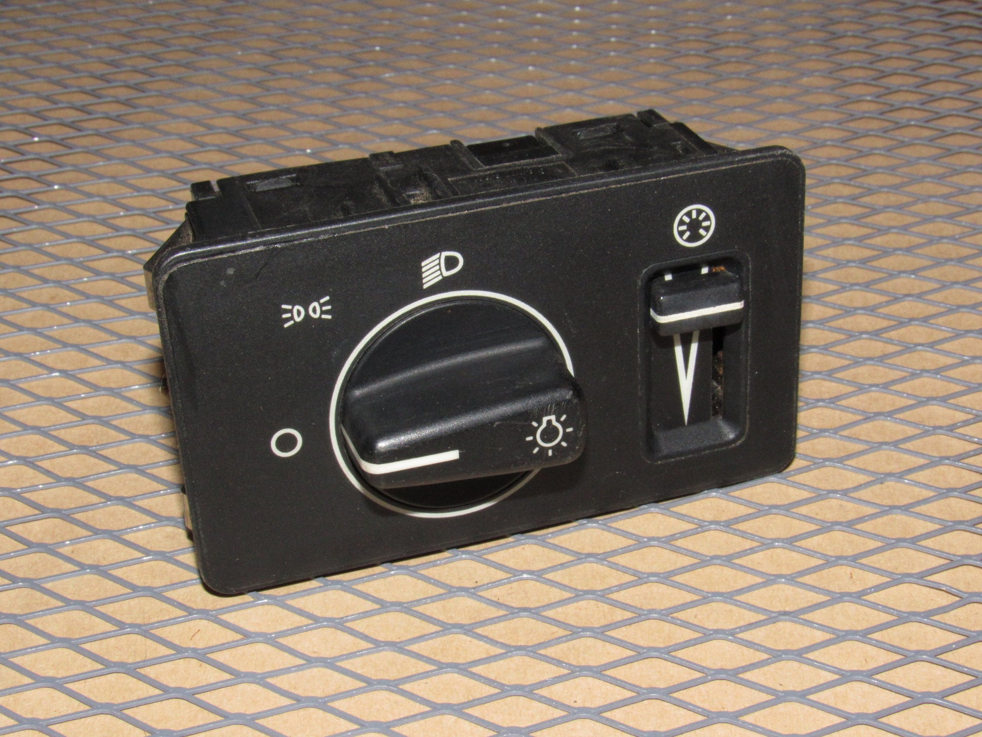 92 93 94 Volvo 960 OEM Headlight & Dash Light illumination Dimmer