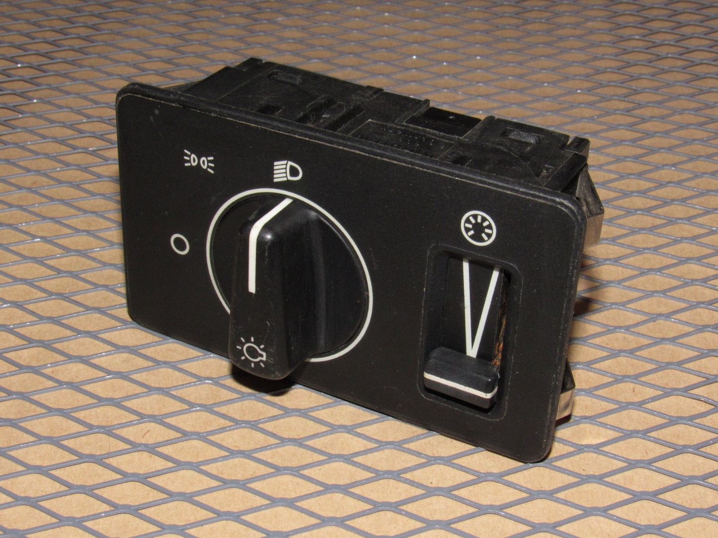 92 93 94 Volvo 960 OEM Headlight & Dash Light illumination Dimmer