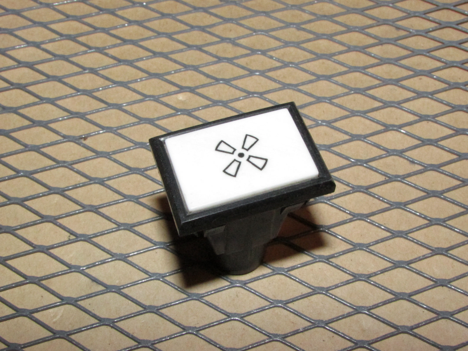 7795 Mercedes Benz T1 Van OEM Dash Climate Control Fan Indicator Ligh